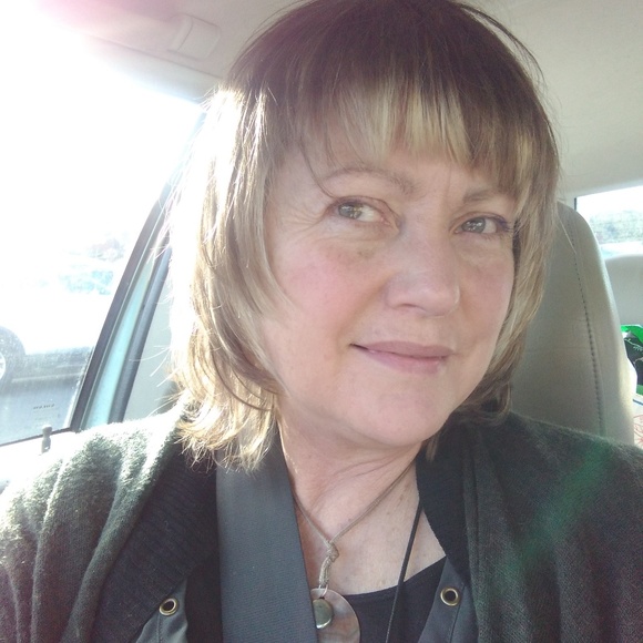 Meet your Posher, Eve - Picture 1 of 1